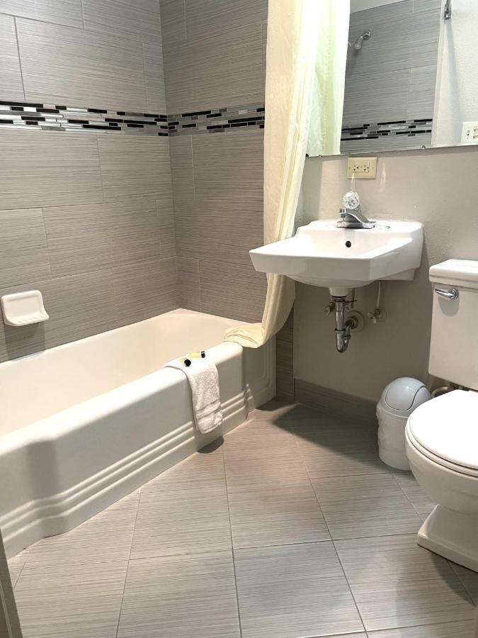 Downtown Inn Уэнатчи Экстерьер фото